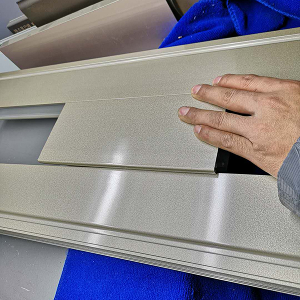 液體自動靜電噴槍應用